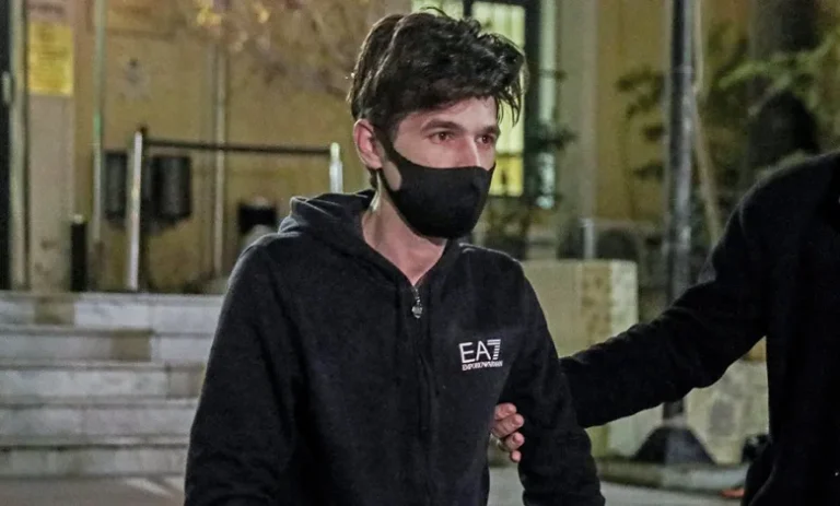 Στο ΚΑΤ ο Φουρθιώτης – Ισχυρίζεται ότι τον χτύπησαν