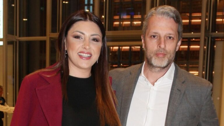 Στιγμές ευτυχίας για την Έλενα Παπαρίζου και τον Ανδρέα Καψάλη – Το έκαναν γνωστό με μια φωτογραφία στο instagram