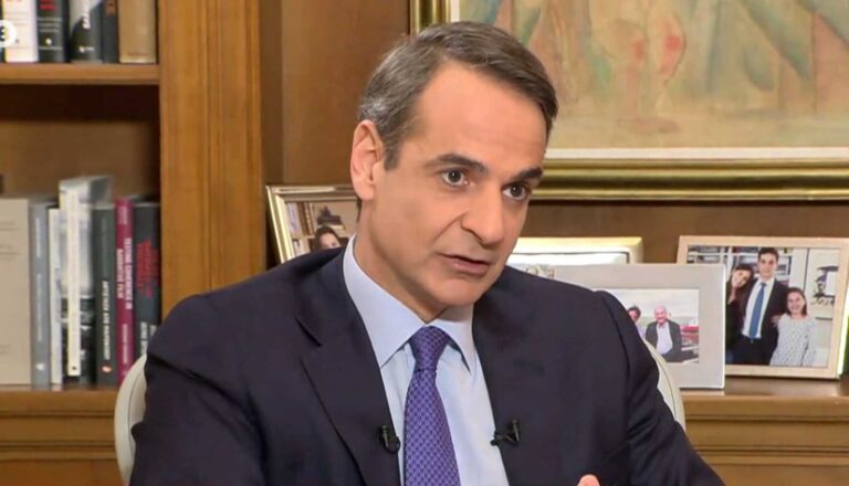 Μητσοτάκης: «Οι εργαζόμενοι γνωρίζουν ότι ο κατώτατος μισθός δεν μπορεί να πάει 800 ευρώ»