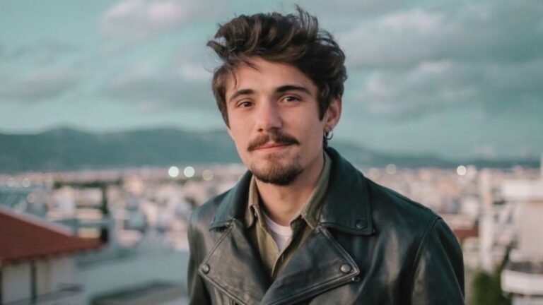 Κώστας Νικούλι: Άλλος άνθρωπος ο «Πετρής» από τον Σασμό – Η εντυπωσιακή αλλαγή στην εμφάνιση του