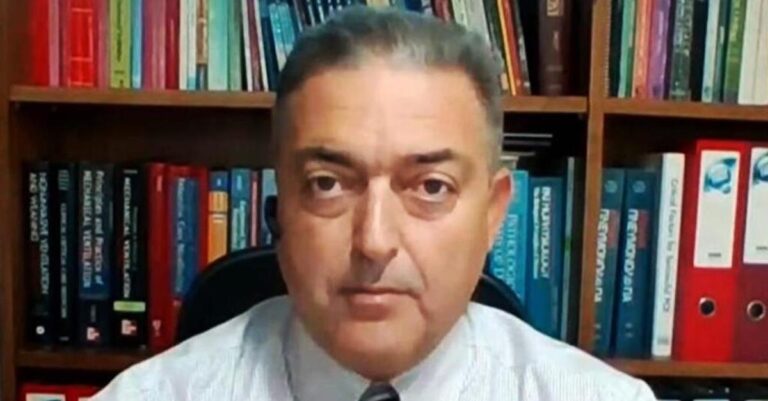 Προκαλεί ο Βασιλακόπουλος: «Αφαιρέστε χρήματα από συντάξεις-μισθούς ανεμβολίαστων»