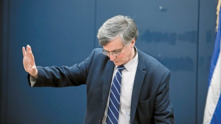 Τσιόδρας: «Δεν είμαστε στο τέλος του κορωνοϊού» – Τι είπε για τα εμβόλια