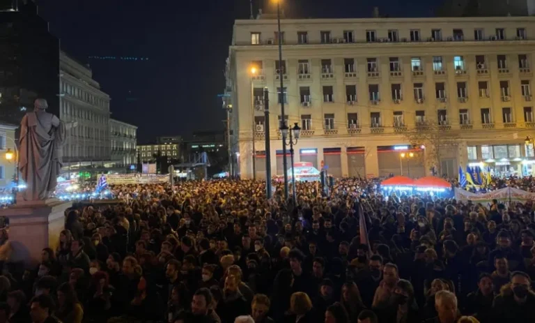 Ηχηρό μήνυμα κατά της Ρωσικής εισβολής στην Συναυλία Ειρήνης στα Προπύλαια