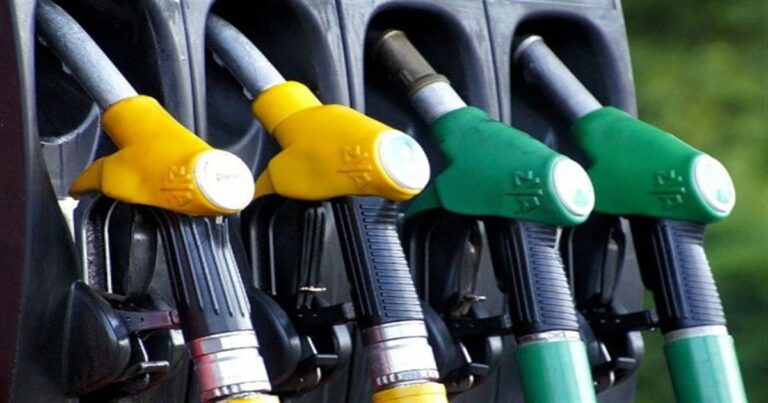 Ανατροπή με τη βενζίνη: Μείωση της τιμής το επόμενο τριήμερο – Πού θα φτάσει το λίτρο