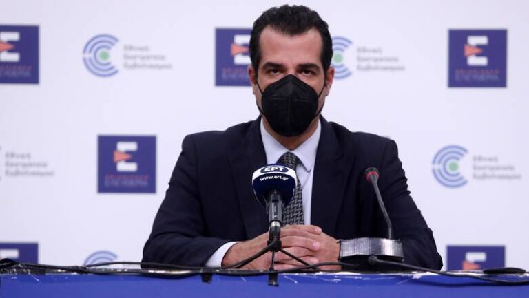 Πλεύρης: «Θα επανεξεταστούν τον Σεπτέμβρη τα μέτρα που αναστέλλονται»