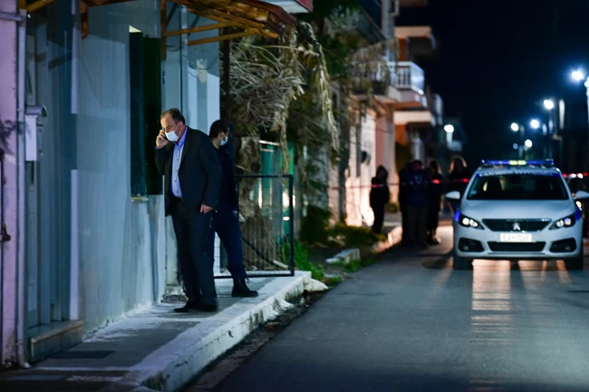 Αδιανόητο: Επνιξε τα 2 παιδιά ο δράστης του φονικού στην Ανδραβίδα και πυροβόλησε τους γονείς