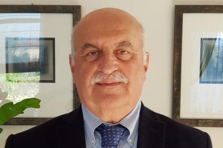 Τζανάκης: «Ζούμε στον αστερισμό της Όμικρον 2 – Είναι 50% πιο μεταδοτική από την Όμικρον»