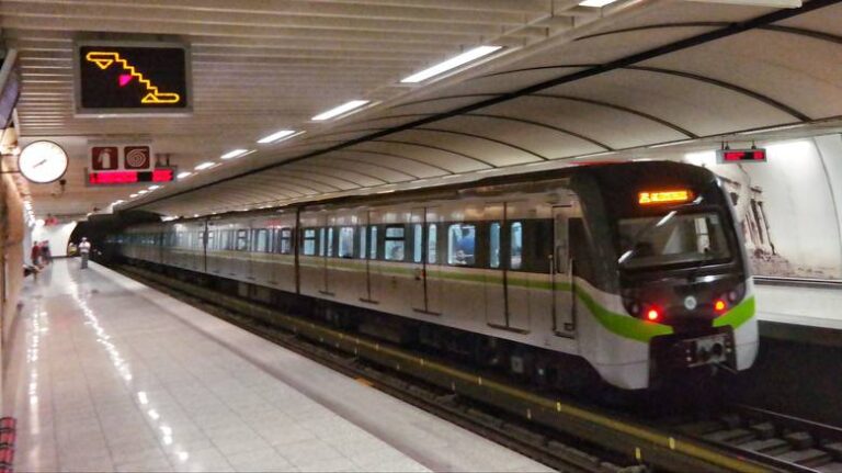 Μετρό: Επιστρέφουν από σήμερα τα μεταμεσονύχτια δρομολόγια για Παρασκευή και Σάββατο