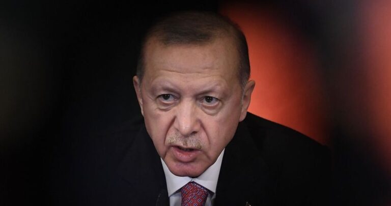 Τεράστια ανησυχία στη Τουρκία με τον ήχο της φωνής του Ερντογάν