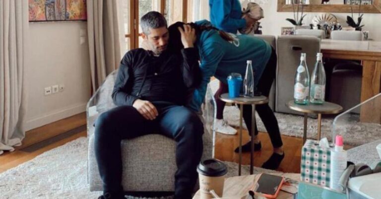 Εριέττα Κούρκουλου Λάτση: «Δεν γέννησα ξαπλωμένη, δεν έκανα ράμματα, δεν πήραν το μωρό από κοντά μου»