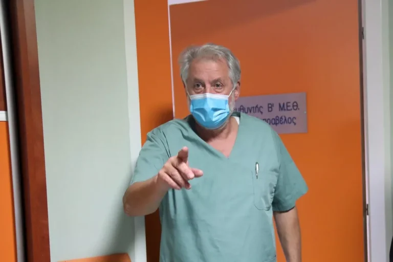 «Βόμβα» Καπραβέλου: «Το 40% των διασωληνωμένων είναι πλήρως εμβολιασμένοι»