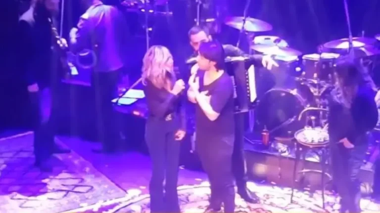 Survivor: Όταν η Άννα Βίσση είχε κατεβάσει από τη σκηνή τον Κωνσταντίνο Εμμανουήλ