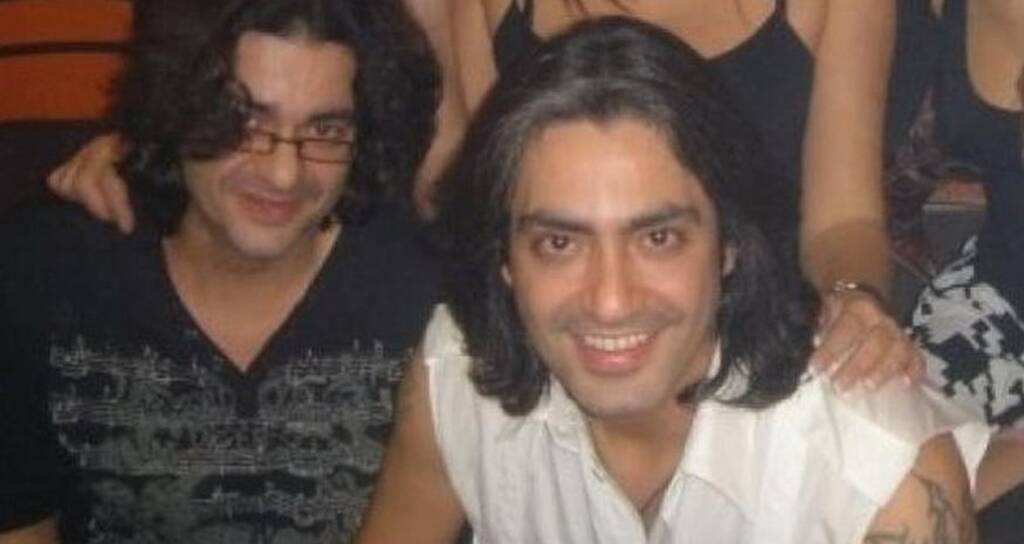 dionysis schoinas i agnosti oikogeneiaki tpagodia kai o xafnikos thanatos toy aderfoy toy poy ton dielyse