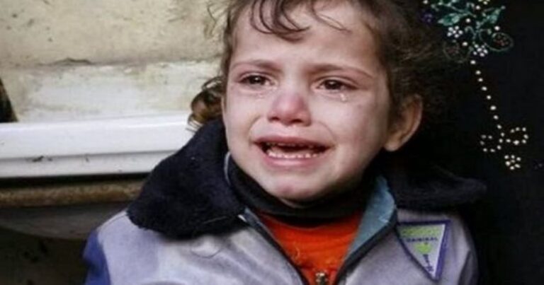 «Μαμά πάρε με σπίτι και δεν θα ζητήσω φαγητό» Λόγια απόγνωσης ενός κοριτσιού που ζει σε παιδικό χωριό