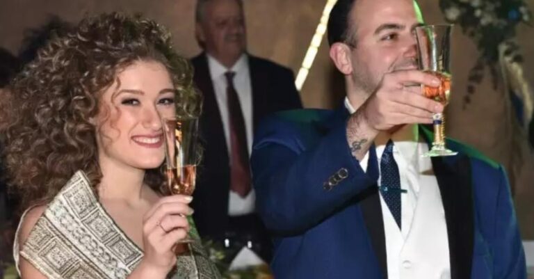 Πετάει στα σύννεφα ο Μαυρίκιος Μαυρικίου: «Δεν το πιστεύω ότι έχω γυναίκα»