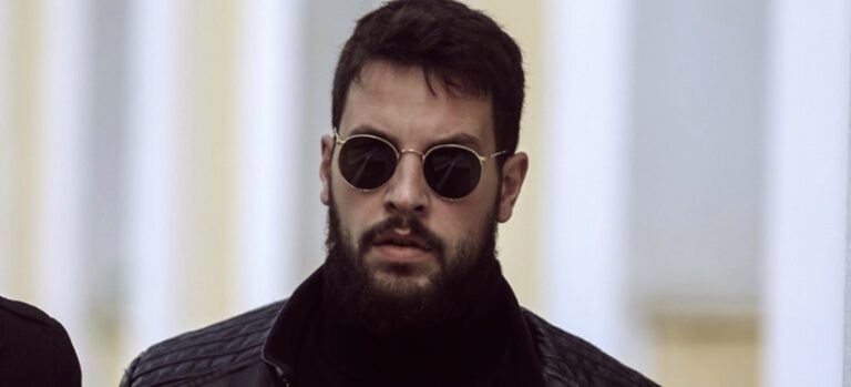 Νέα φωτογραφία: Αυτή είναι η νέα σύντροφος του Μάνου Δασκαλάκη