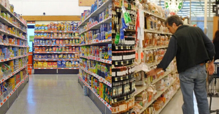 Σούπερ μάρκετ: Οι δύο πόλεις της Ελλάδας που «έκοψαν» πάνω από 50% τα ψώνια