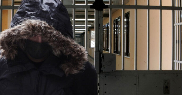 Ρούλα Πισπιρίγκου: Χτυπάει το κεφάλι της στον τοίχο του κελιού της – Συναγερμός στις αρχές για την ασφάλειά της