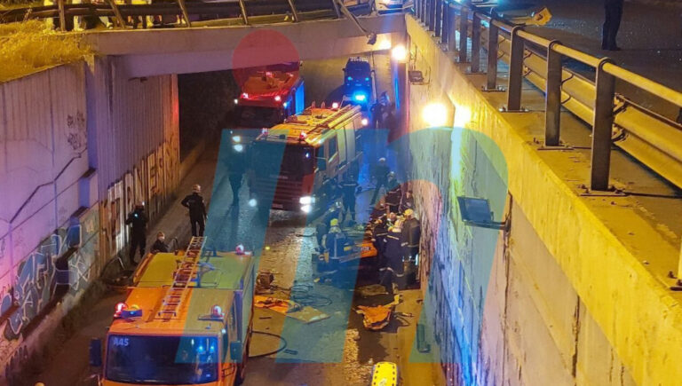 Tροχαίο-σοκ στη γέφυρα της Νέας Ιωνίας προς Χαλάνδρι – ΙΧ «έφυγε» από τη γέφυρα