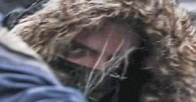 «Βασίλισσα του πάγου» η Ρούλα Πισπιρίγκου στη ΓΑΔΑ – Πίνει μόνο νερό και τρώει φρυγανιές