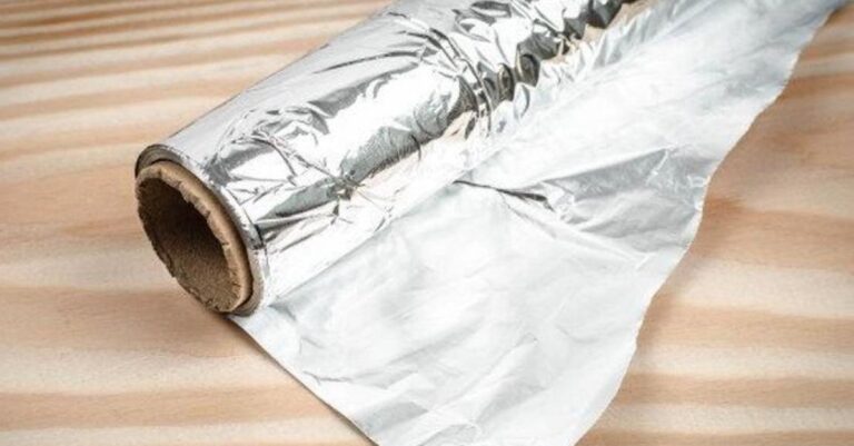 SOS από τον Παγκόσμιο Οργανισμό Υγείας: Αποφύγετε το μαγείρεμα με αλουμινόχαρτο