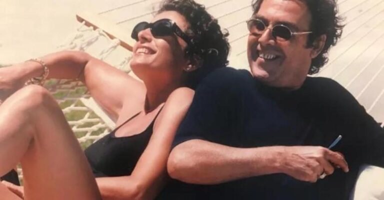 Η Άντζελα Γκερέκου συγκινεί αναπολώντας τα καλοκαίρια με τον Τόλη Βοσκόπουλο