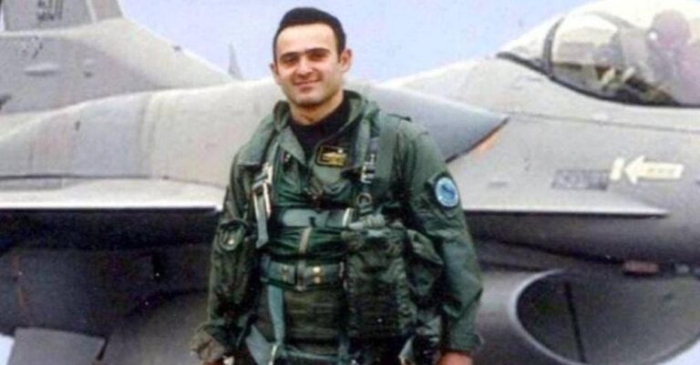 Κώστας Ηλιάκης: 16 χρόνια από τον θάνατο του Έλληνα σμηναγού – Η ανάρτηση Παναγιωτόπουλου