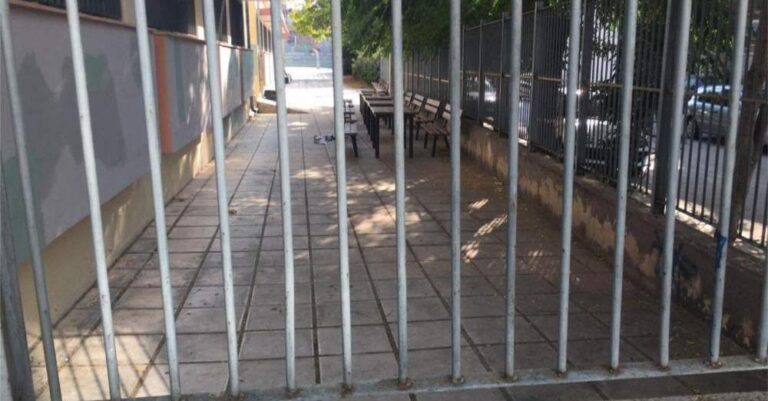 «Όσο μιλάει ο μπαμπάς σου εμείς θα σε χτυπάμε» – Συγκλονίζει ο 11χρονος που μαχαίρωσαν στον Εύοσμο