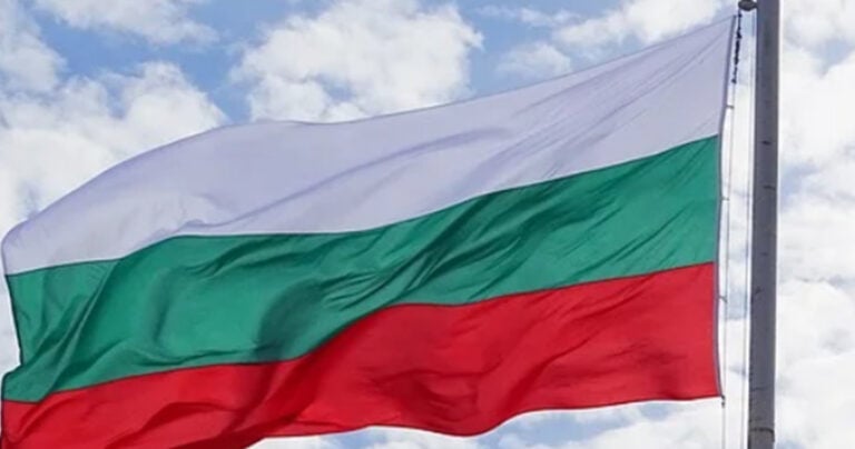 «Βράζουν» οι Βούλγαροι με τους Γερμανούς: «Εμάς μας έκοψαν το αέριο οι Ρώσοι και στο Βερολίνο πληρώνουν σε…ρούβλια»