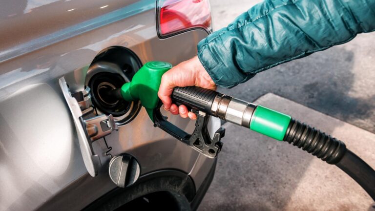 Επιχείρησαν να χρησιμοποιήσουν το Fuel Pass για να παίξουν… φρουτάκια