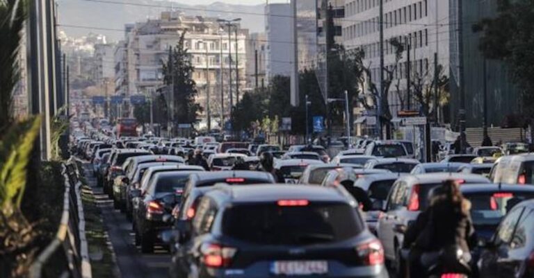 Τηλεργασία, Κυριακές χωρίς ΙΧ και περιορισμοί στα ταξίδια: Σενάριο τρόμου λόγω Ρωσίας – Το σχέδιο έκτακτης ανάγκης