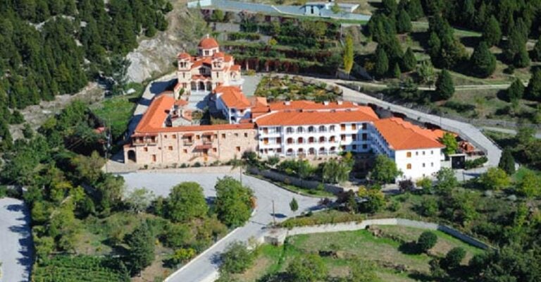 Παναγία Μαλεβή: Το θαυματουργό Άγιο Μύρο στο ιστορικό μοναστήρι