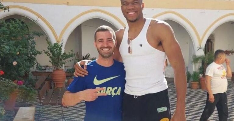 Στην Ιερά Μονή Πανορμίτη Σύμης ο Γιάννης Αντετοκούνμπο