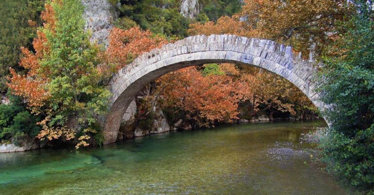 Οι κάτοικοι ακούν βουητά από τα βουνά στην Ήπειρο
