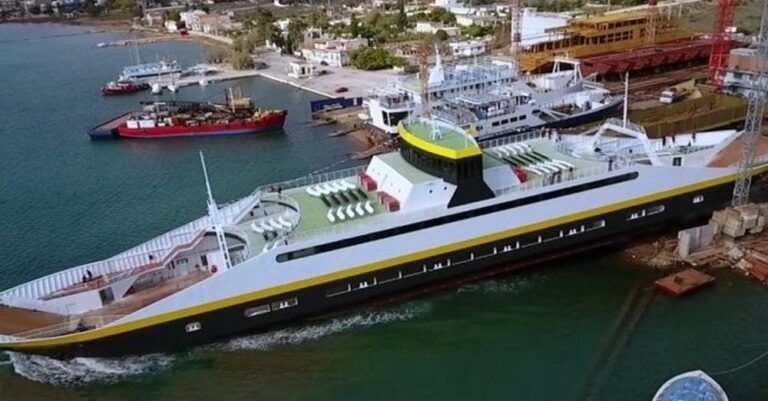 Δείτε ένα οχηματαγωγό που φτιάχτηκε από Ελληνικό ναυπηγείο στη Σαλαμίνα