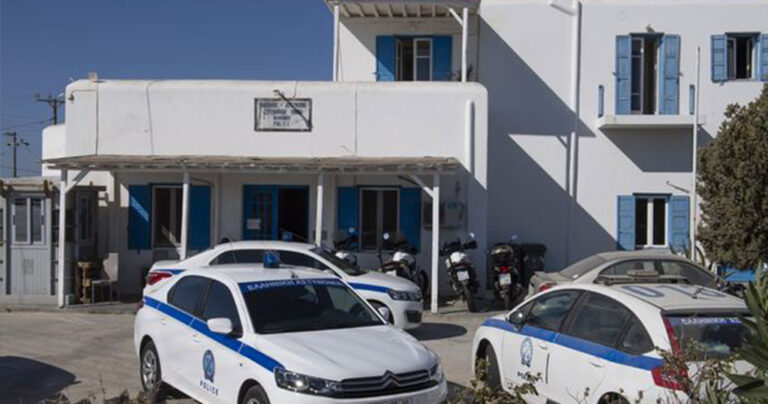 Σάλος στη Μύκονο: Έπιασε στα πράσα τη μητέρα του με συμμαθητή του και αυτή τον μήνυσε