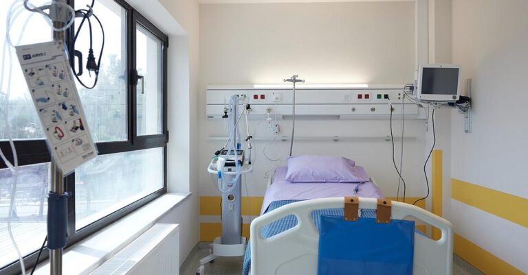 Ξύπνα αύριο το πρωί και μην παραπονεθείς για τίποτα. Τα έχεις όλα