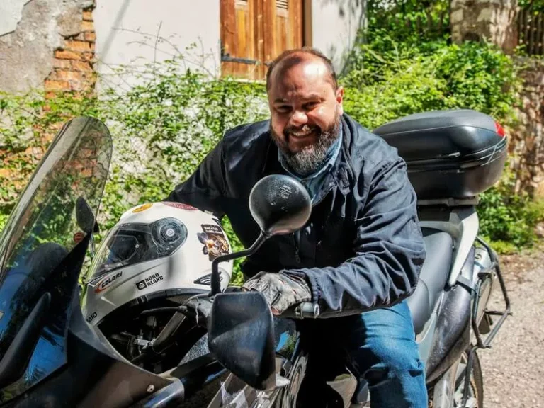 Σαντορίνη: «Έσβησε» στην άσφαλτο ο γνωστός σεφ Ντίνος Σπυρόπουλος