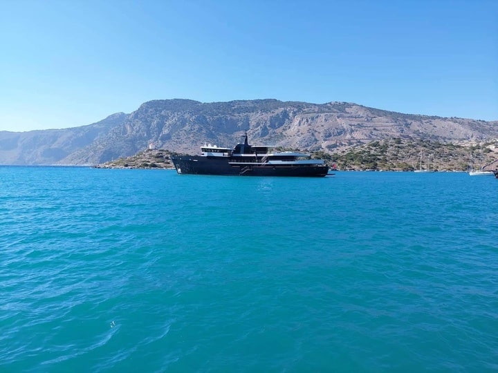 Στην Ιερά Μονή Πανορμίτη Σύμης ο Γιάννης Αντετοκούνμπο 4 24077fc33b8ce944f6a57afdbdb8c656