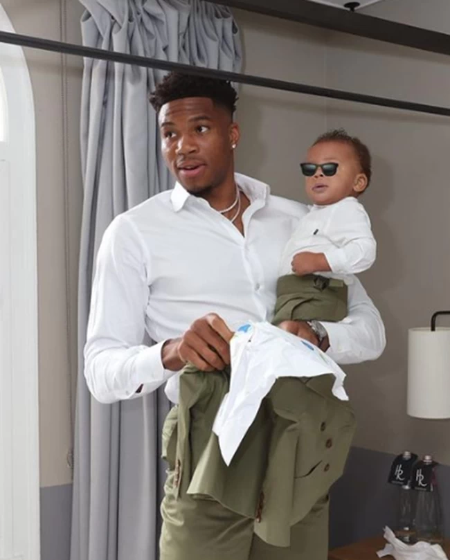 αντετοκούνμπο