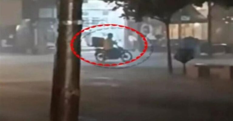 Viral ο ντελιβεράς από τις Σέρρες – «Άνοιξαν» οι ουρανοί και συνέχιζε απτόητος στο δρόμο