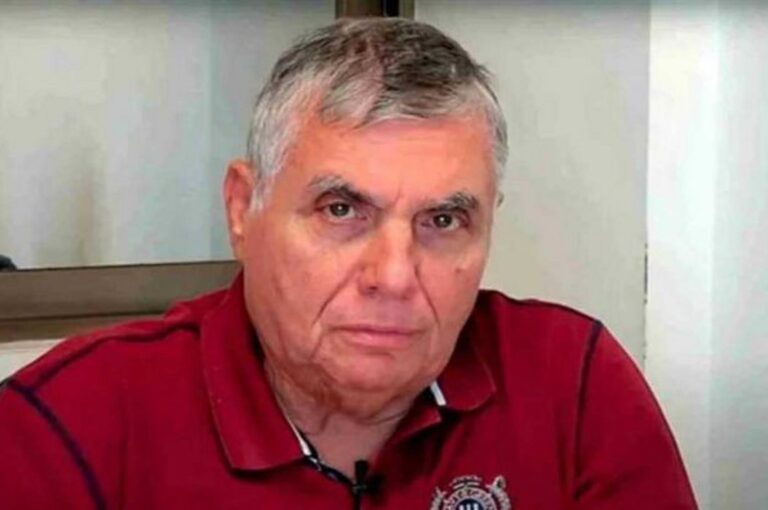 «Έτριβε τα πεντοχίλιαρα μην τυχόν έχουν κολλήσει και μου δώσει κάποιο διπλό»