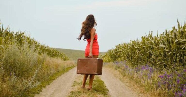 Χάρισε την απουσία σου, όταν η παρουσία σου δεν εκτιμάται