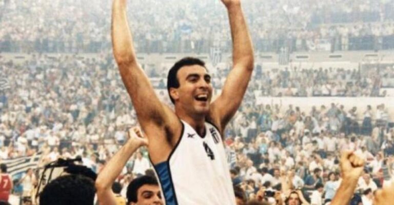 «Μικρόσωμος θεός»: Ο Νίκος Γκάλης έγινε μάθημα και θα διδάσκεται στα Ελληνικά σχολεία