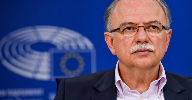 Δημήτρης Παπαδημούλης – Πόθεν Έσχες: 32 ακίνητα και 550 χιλ. ευρώ σε μετοχές- 985 χιλ. ευρώ στην τράπεζα μαζί με τη σύζυγό του