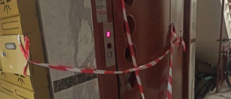 Σέρρες – Ασανσέρ: Το ψυγείο “καρφώθηκε” στην καρωτίδα του 26χρονου