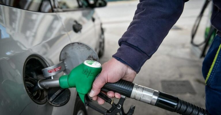 Πότε θα ξαναδούμε τη βενζίνη στα 1,50 εupώ;