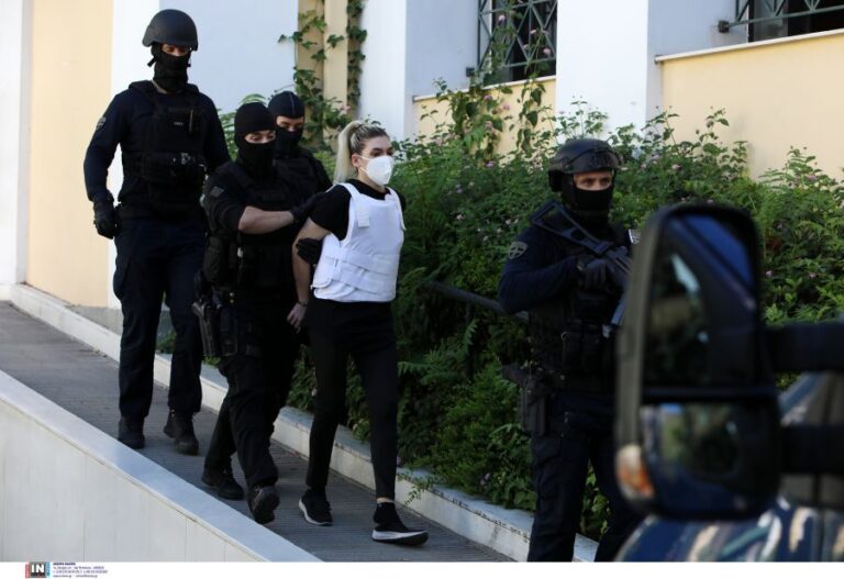 Θρίλερ στην Πάτρα – Δείτε την Πισπιρίγκου αγνώριστη στην ανακρίτρια. Δείτε καλά το βλέμμα της
