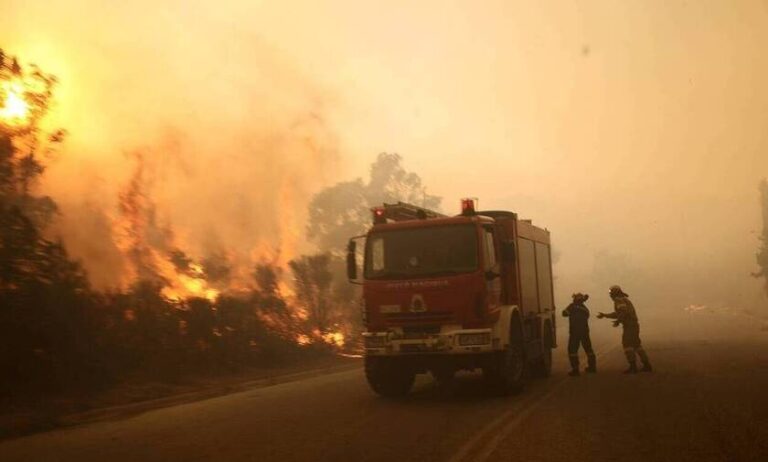 Φωτιά στην Παλλήνη: Κάηκε ολοσχερώς το σπίτι ζευγαριού που περιμένουν το μωράκι τους – Πώς να βοηθήσουμε