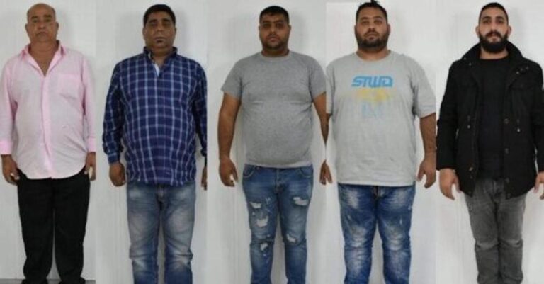 Ελεύθερα τα μέλη της συμμορίας που παρίστανε τους τεχνικούς της ΔΕΗ και ξάφριζαν ηλικιωμένους – Πώς δρούσαν
